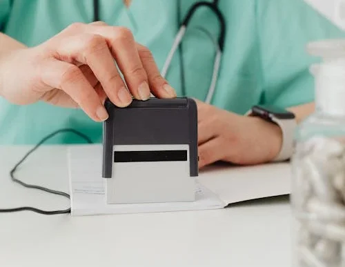 pexels-photo-7195124 Pieczątki